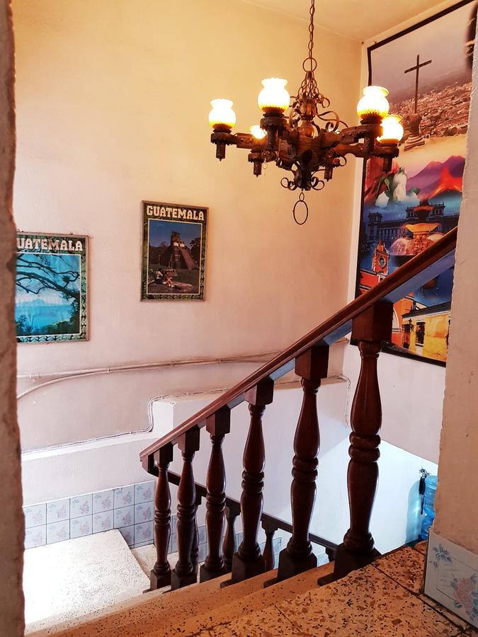 Hotel Metropolitano Guatemala-Stad Buitenkant foto